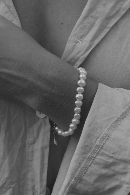 The Marguerite Bracelet