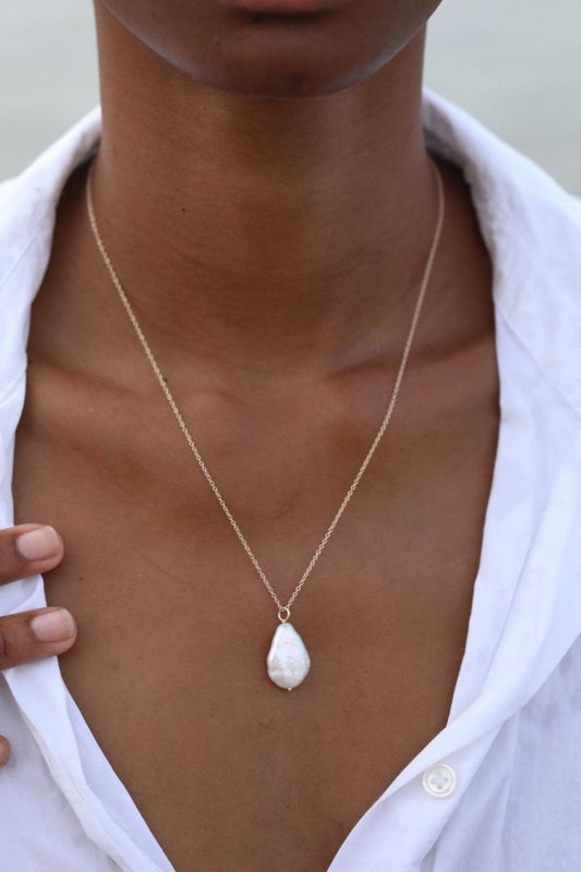 The Ariel Pendant in Solid Gold - Maris Pearl Co.